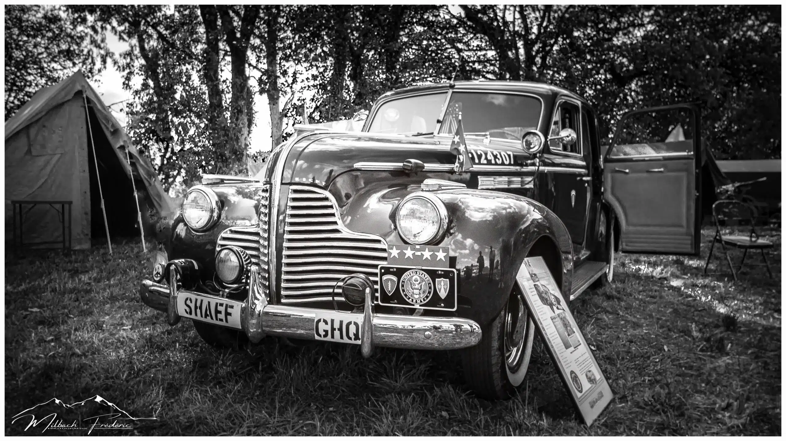 Tirage d’art – “Tirage d’art – Buick militaire SHAEF GHQ” – Photographie Fine Art – Image 3